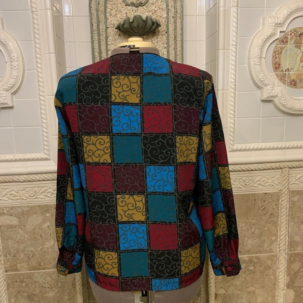 Jordan. Size Large. Color Block Hidden Placket Ja… - image 4